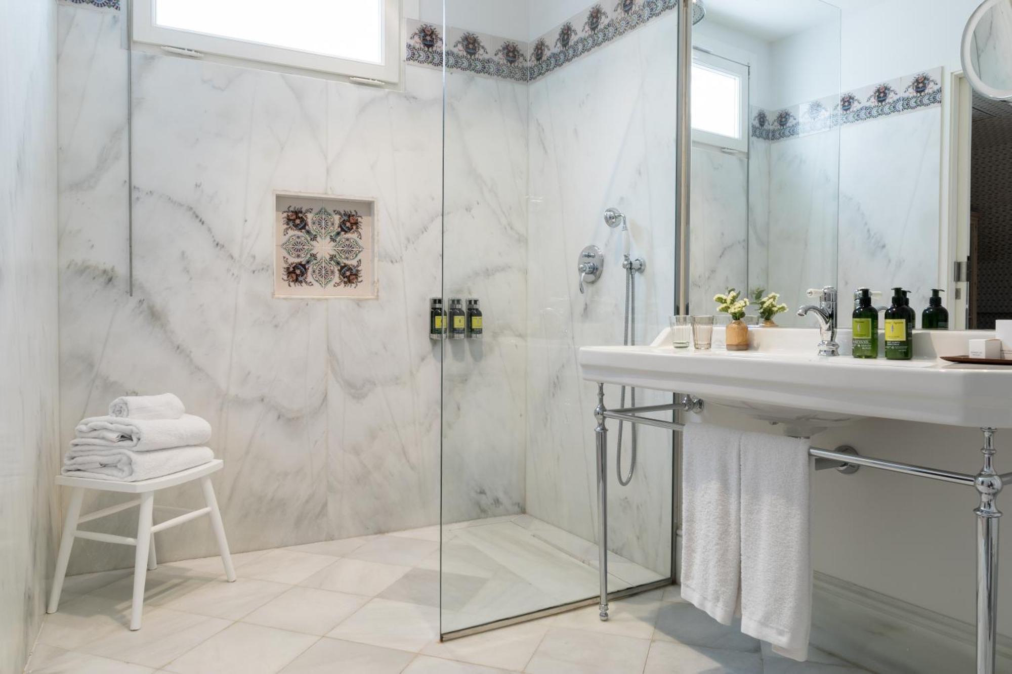 Hotel Tayko Sevilla Ngoại thất bức ảnh