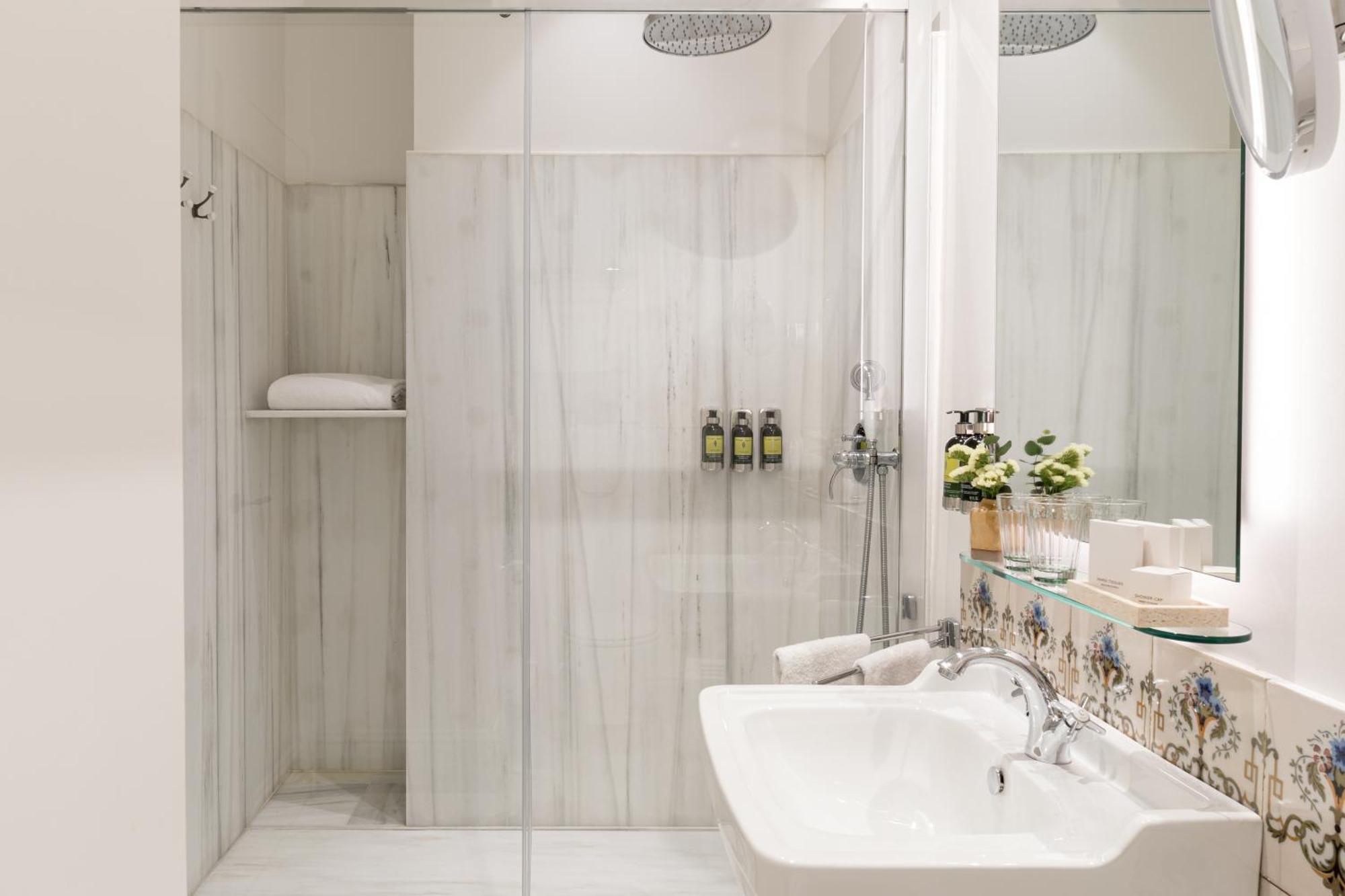 Hotel Tayko Sevilla Ngoại thất bức ảnh